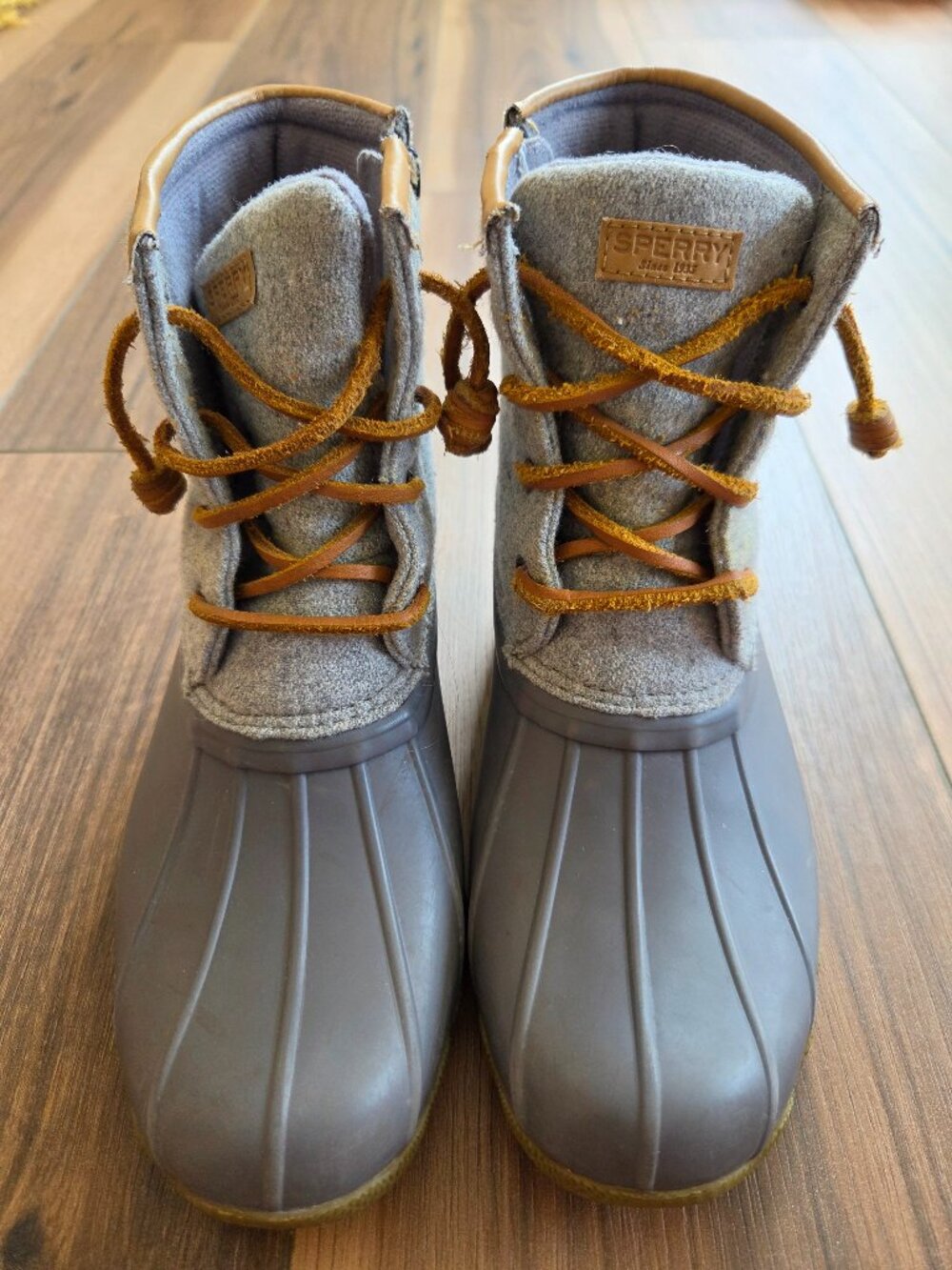 Youth Sperry Boots size 4